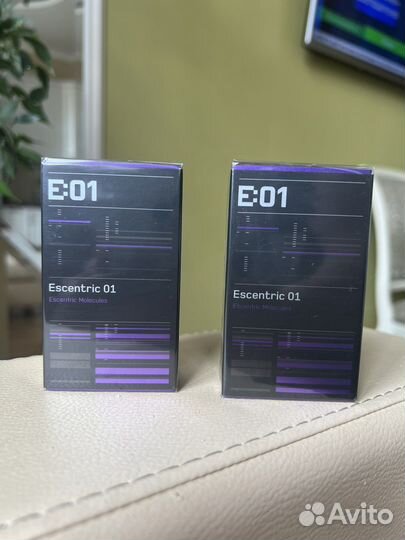 Escentric molecules 01