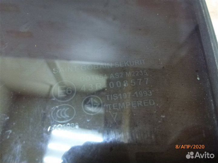 Стекло двери заднее левое Mazda Mazda3 BK Z6 2008