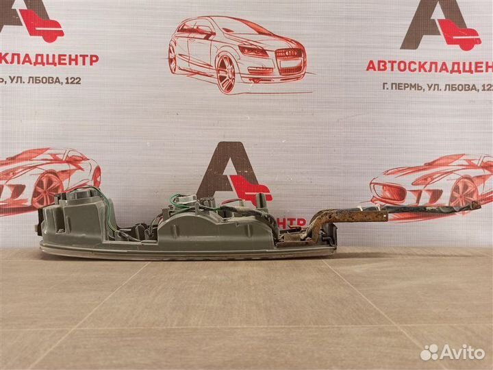 Фонарь правый Nissan Cube 2007-2008