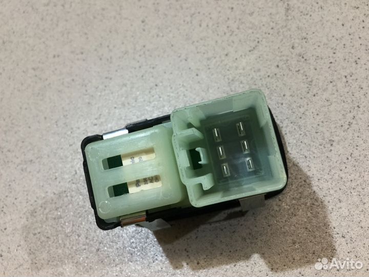 Кнопка стеклоподъемника задняя Гранд Чероки с 2010