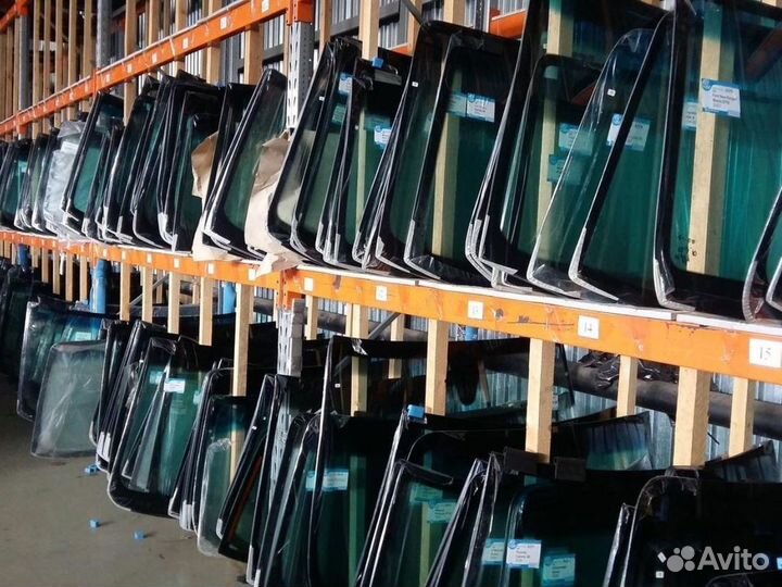 Лобовое стекло Alfa Romeo147