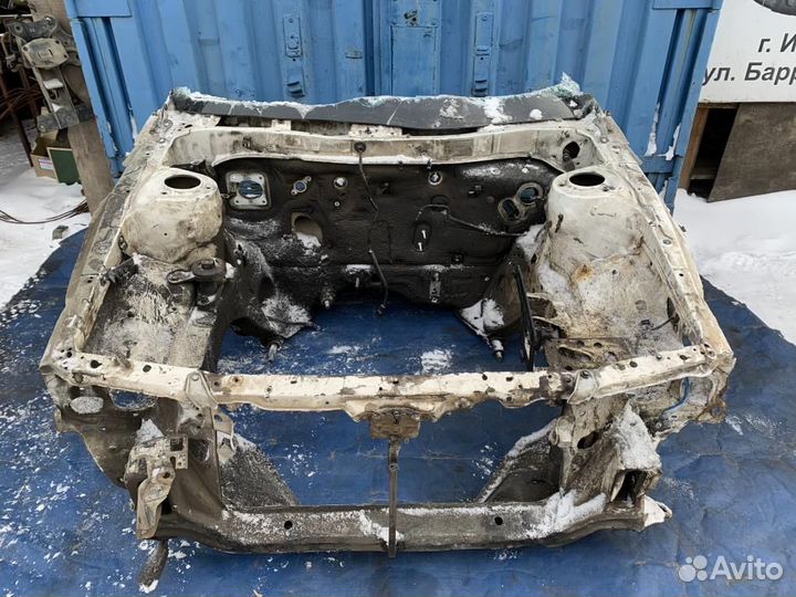 Передняя часть авто toyota camry SV35