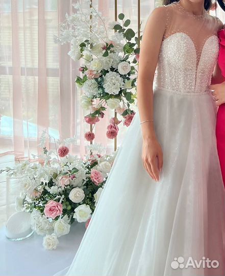 Платье свадебное