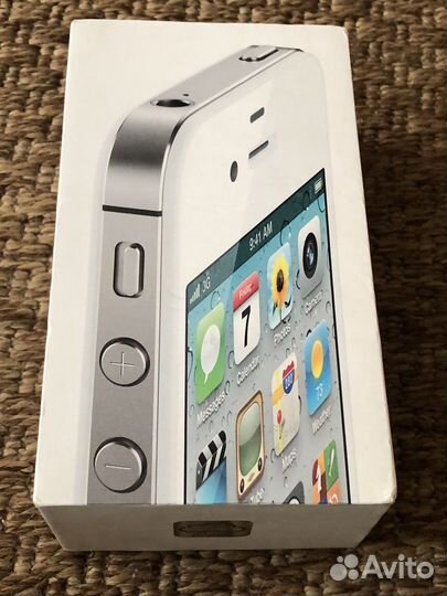 Коробка от телефона iPhone 4 S