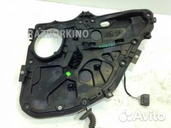 Стеклоподъемник механический задний правый