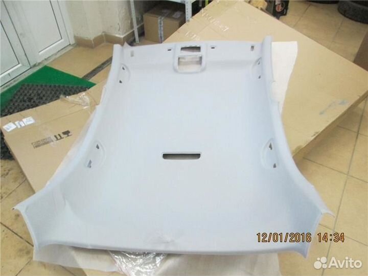 Обшивка потолка Skoda Rapid