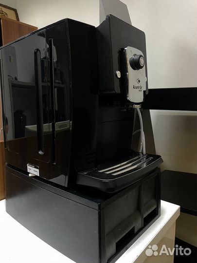Кофемашина Kaffit KLM1601 Pro Black с доп. бункеро