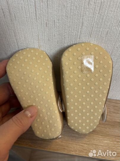 Босоножки нарядные на первый шаг