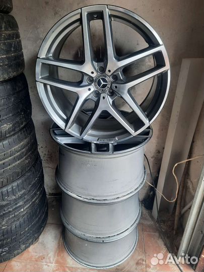 Комплект разношироких ориг.дисков R20 на Мерс GLE