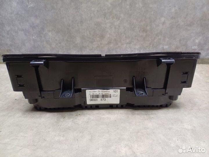 Щиток приборов Volkswagen Golf Plus 1.6 BSE AT