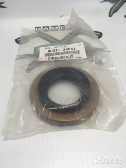 Сальник хвостовика toyota