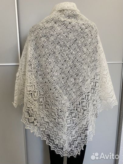 Платок пуховый Большая белая пуховая паутинка