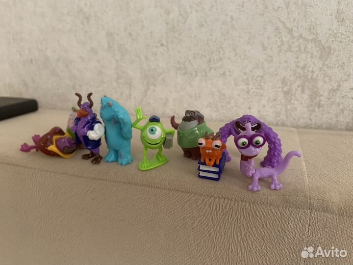 Игрушки из киндера Коропорация Монстров