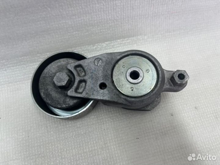 Натяжитель ремня Toyota Camry V70 2arfe 2500CC