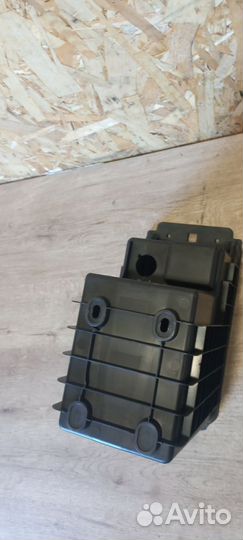 Подлокотник C-crosser, Peugeot 4007