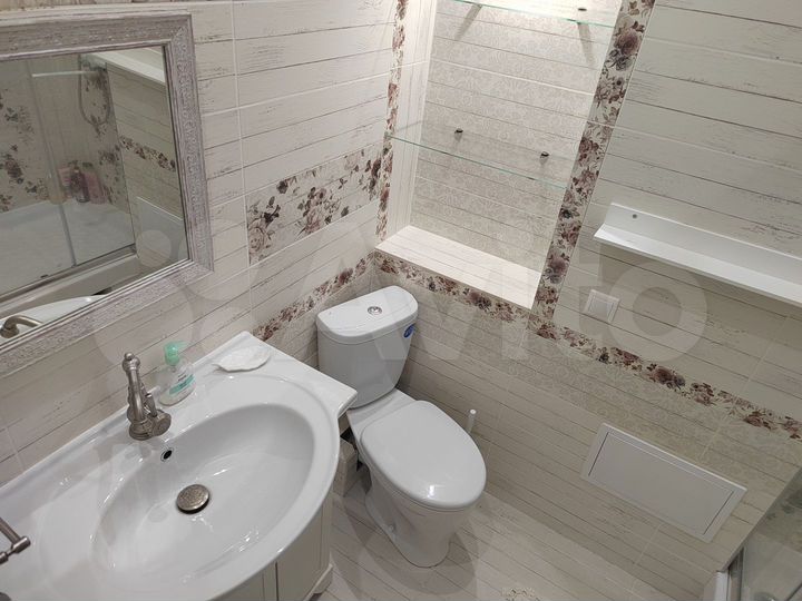 2-к. квартира, 42 м², 2/4 эт.