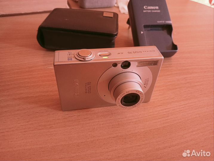 Canon ixus 70