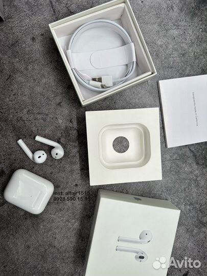 Наушники airpods