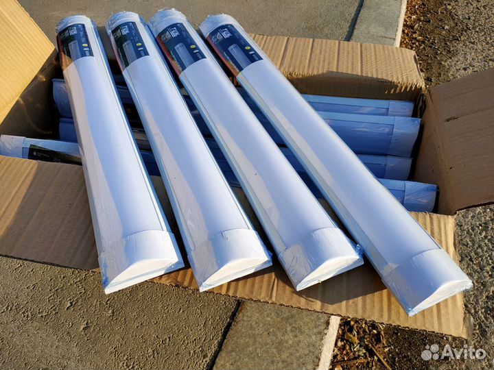 Светильник светодиодный 60 см 20 