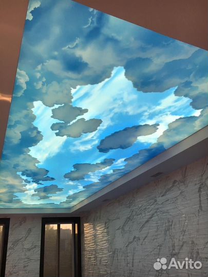 Натяжные потолки+поклейка обоев бесплатно