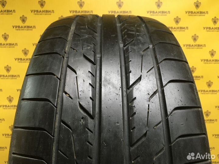 Toyo DRB 235/45 R17 94W