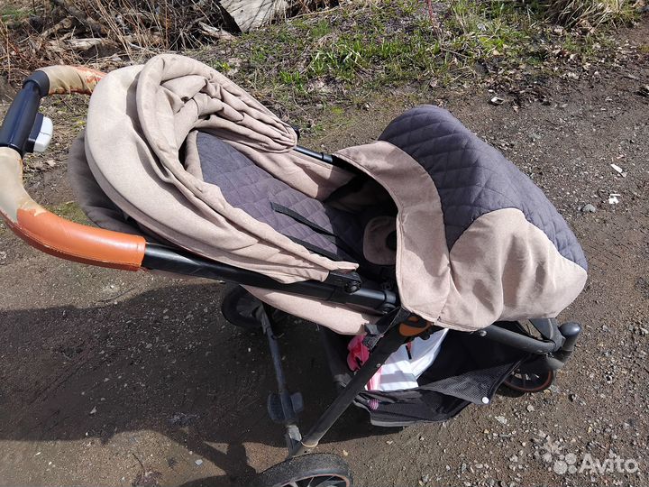 Прогулочная коляска
