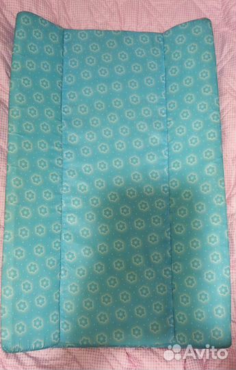 Пеленальная доска на кроватку