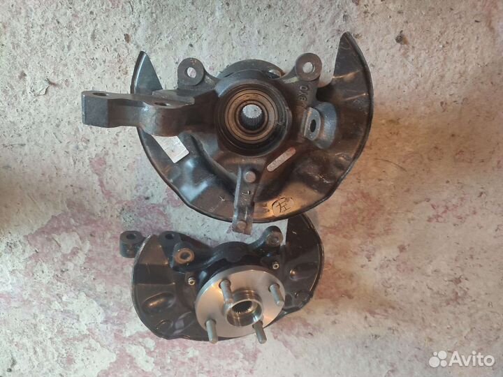 Поворотный кулак с подшибником Бад Ф3 BYD F3