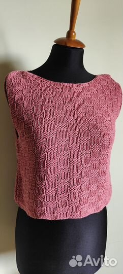 Вязаный топ-жилет