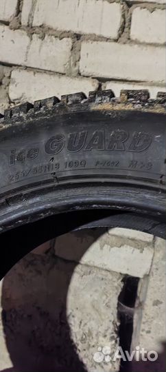 Yokohama Ice Guard F700S 255/55 R18 104T