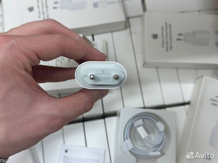 Зарядка на iPhone