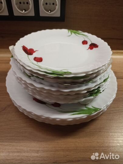 Набор тарелок