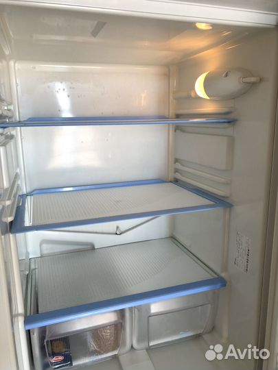 Холодильник на запчасти