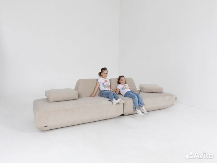 Диван прямои 4400х1700 мм