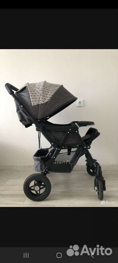 Коляска, ручка перекидывается