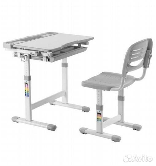 Детская парта со стулом