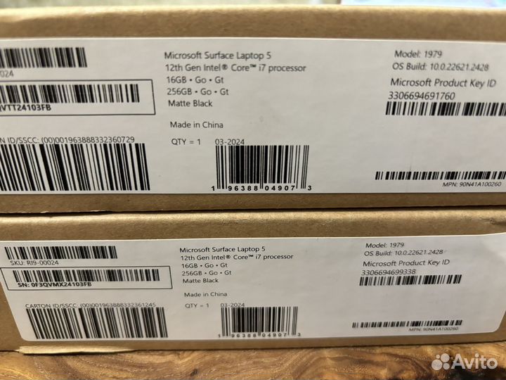 New Microsoft surface laptop 5 15 - i7 16Gb Black