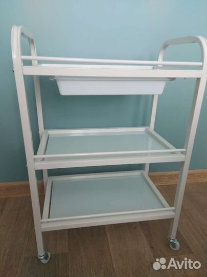 Этажерка металлическая на колесиках