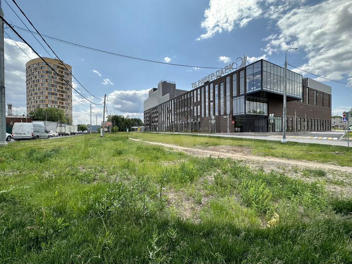 Торговое помещение 2500 м²