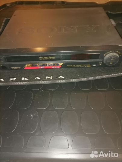 Видеомагнитофон sony