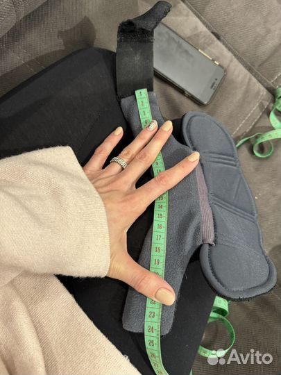 На шею защита хоккей