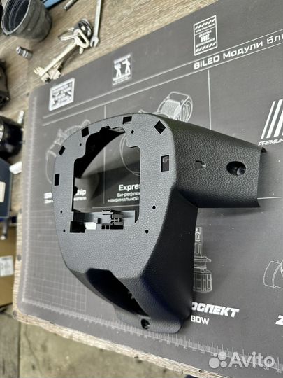 Крышка руля задняя Kia Seltos