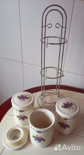 Набор из трёх ёмкостей для специй или чая