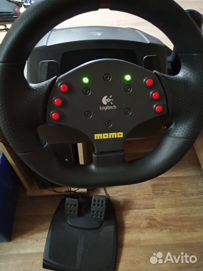 Игровой руль Logitech Momo Racing с кпп