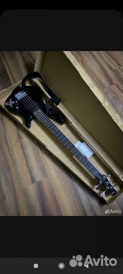 Бас гитара 5 струн Smiger