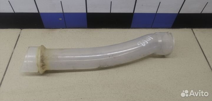 Горловина бачка омывателя Land Cruiser (150) -Prad