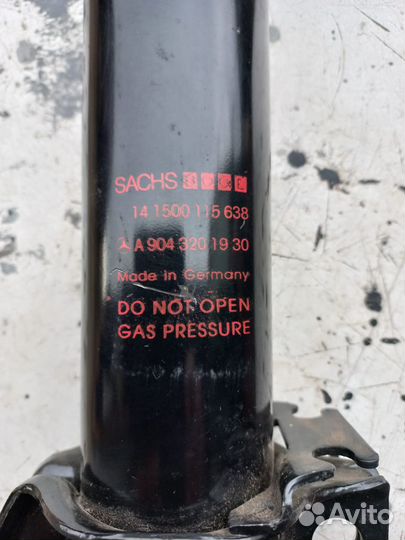 Аморьизаторы передние Мерседес Спртнтер