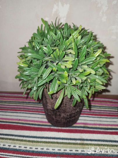 Искусственный цветок