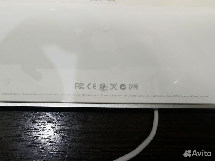 Клавиатура Apple проводная