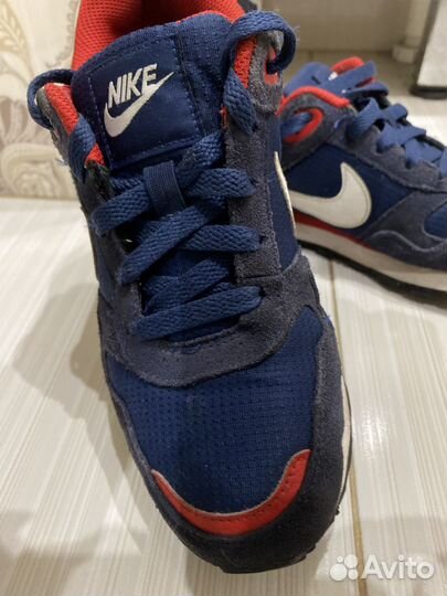 Кроссовки Nike для мальчика р.37.5(оригинал)